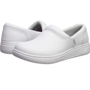 Cherokee nursing shoes